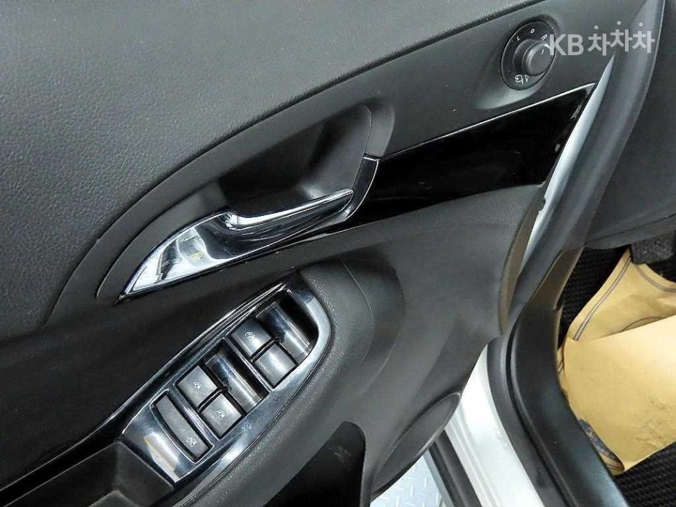 Chevrolet Orlando — miniaturë 11
