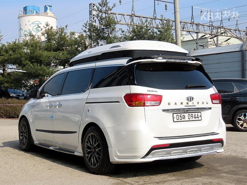 2016 - kia carnival