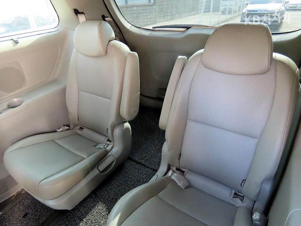 2016 - kia carnival