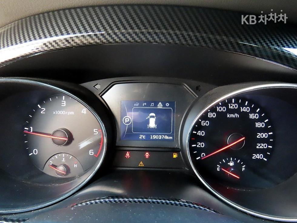2016 - kia carnival