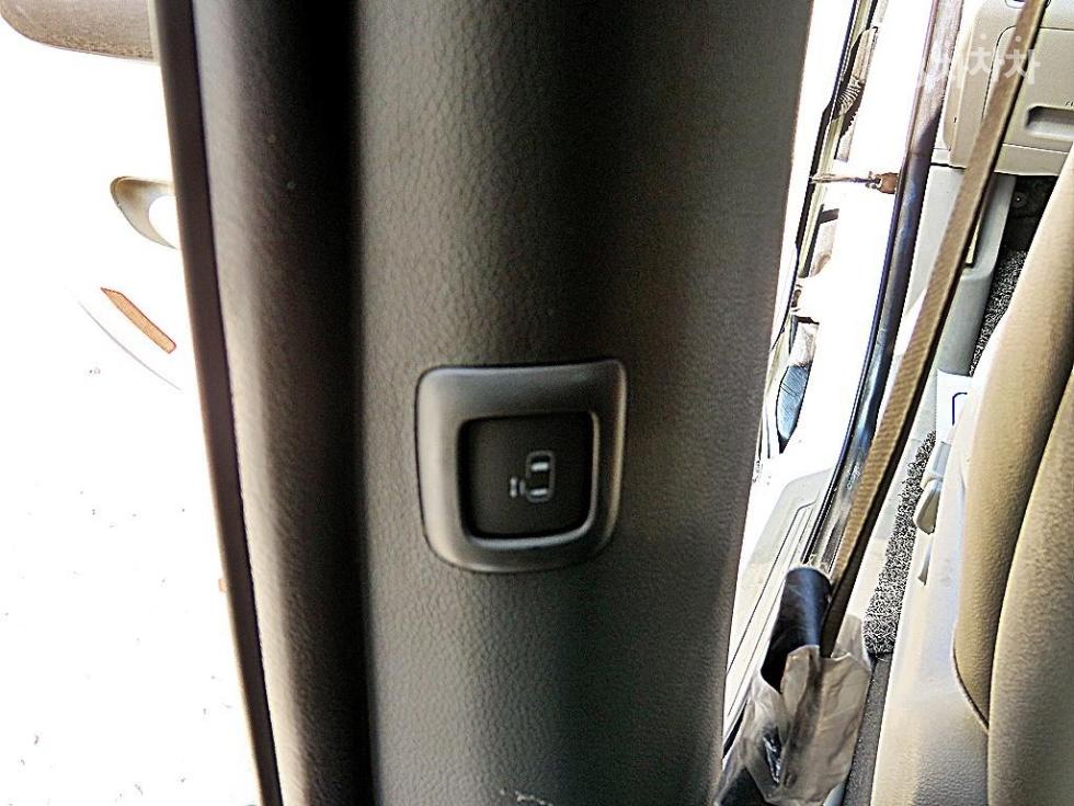 2016 - kia carnival
