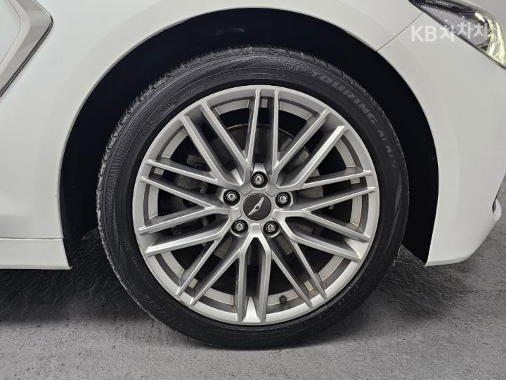 Genesis G70 2.0T AWD Elite 6