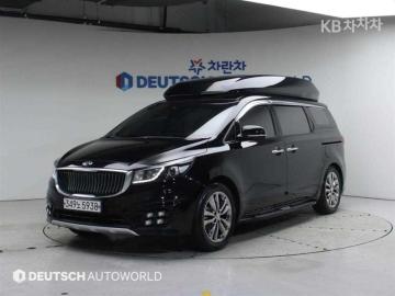 Kia Carnival Gasoline 7-seater Hi-Limousine President — foto 1