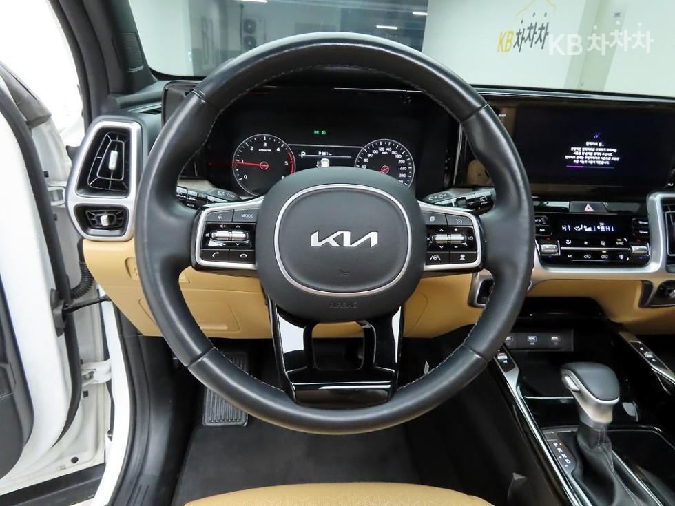 2023 - kia sorento