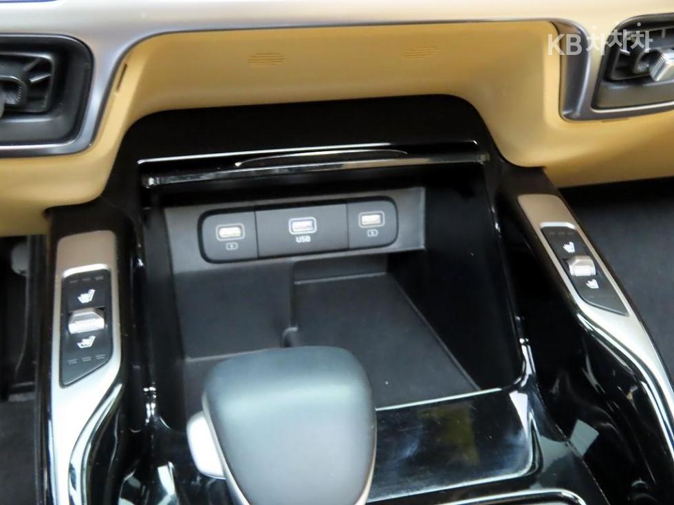 2023 - kia sorento
