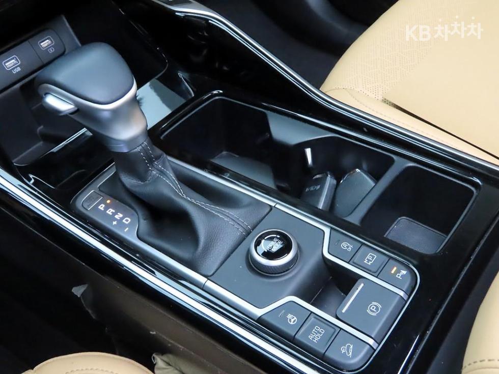 2023 - kia sorento