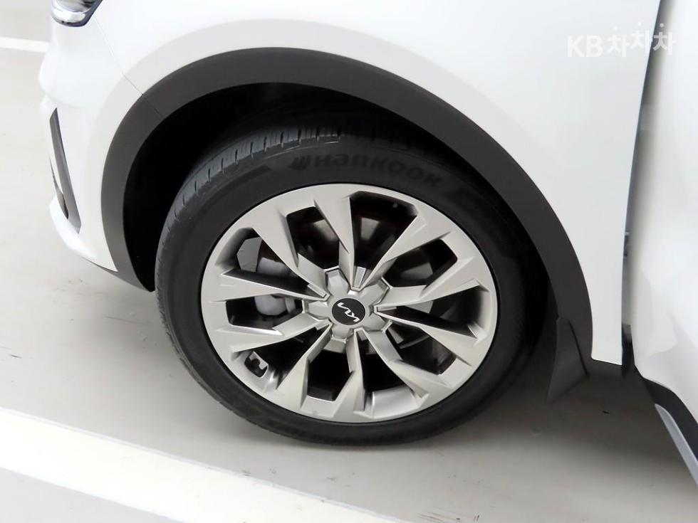 2023 - kia sorento