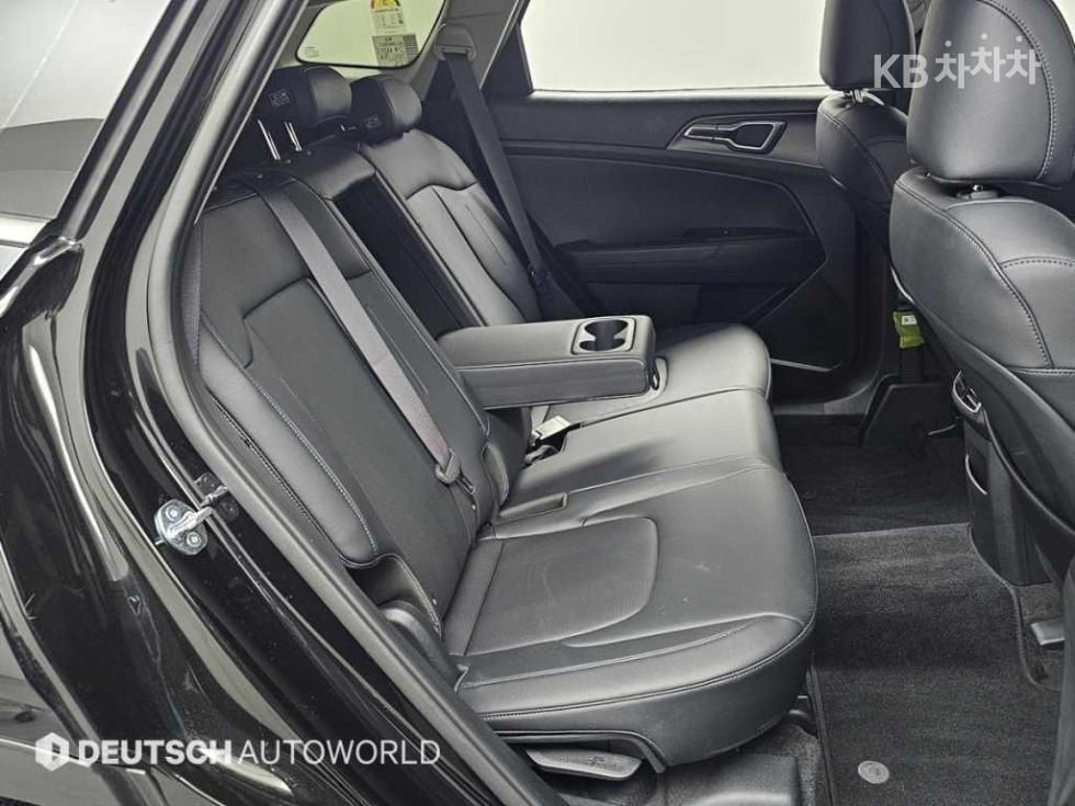 2025 - kia sportage