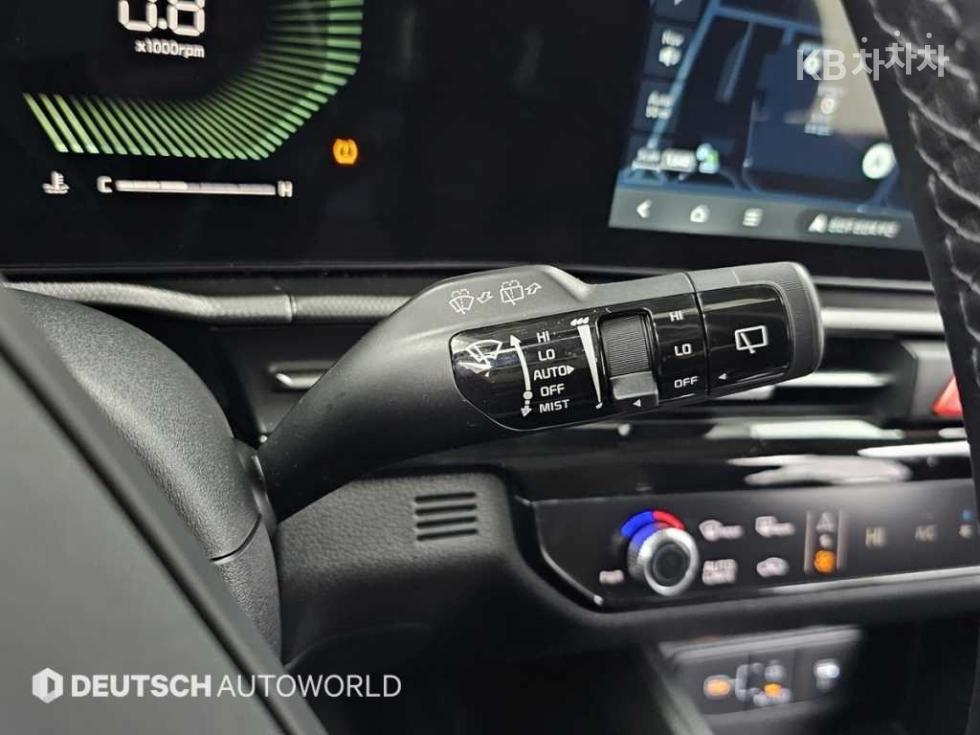 2025 - kia sportage