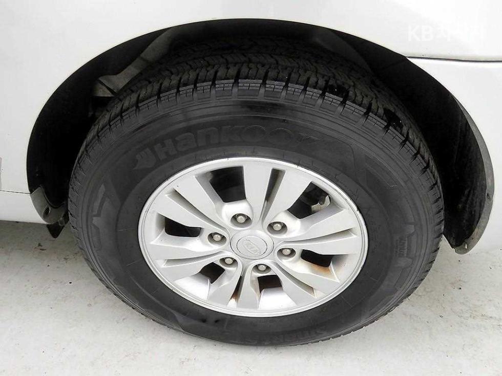 2011 - kia carnival