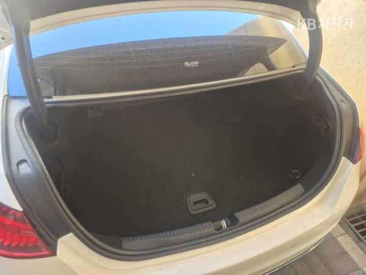 Mercedes-Benz C-Class W206 C200 4Matic Avantgarde 4