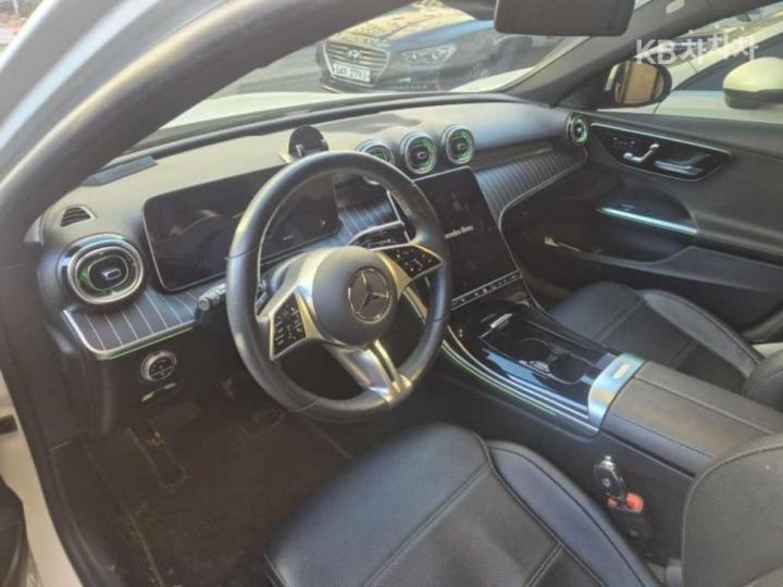 Mercedes-Benz C-Class W206 C200 4Matic Avantgarde 8