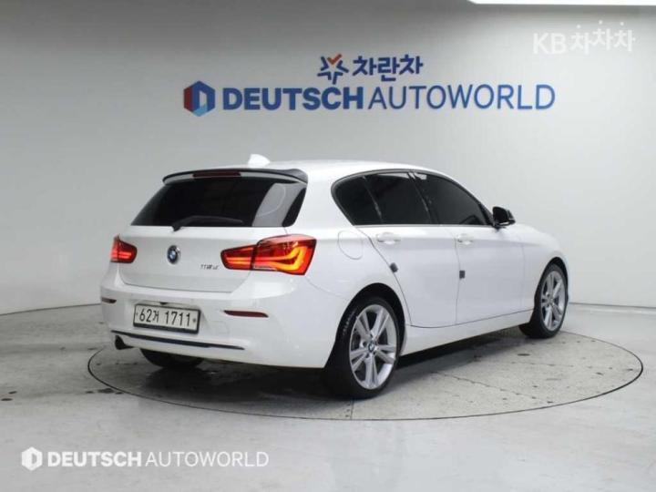 BMW 1 Series New 118d Sport Special 3