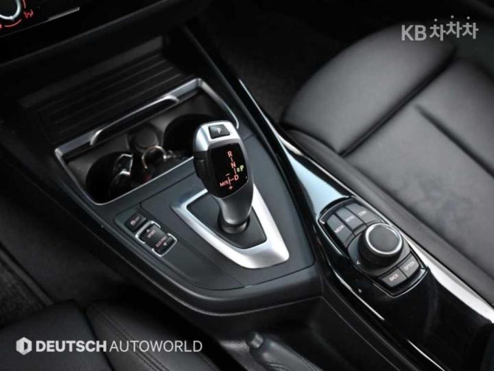 BMW 1 Series New 118d Sport Special 10