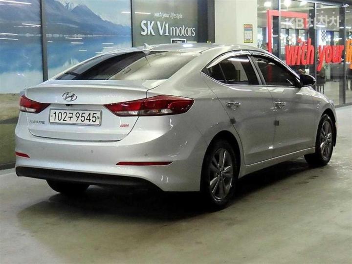 Hyundai Avante AD 1.6 GDi Modern 5