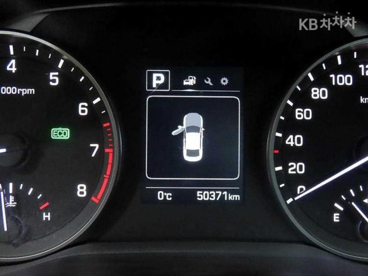 Hyundai Avante AD 1.6 GDi Modern 10