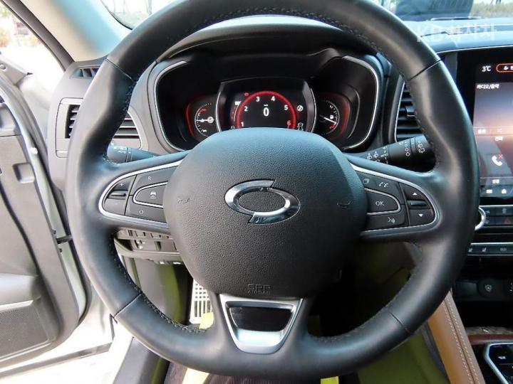 Renault QM6 2.0 LPe 2WD RE 9