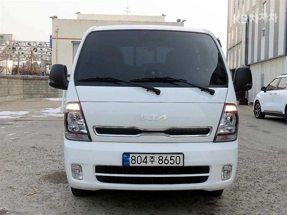 2023 - kia bongo iii