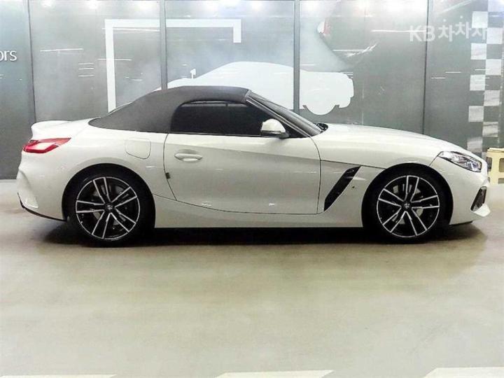 BMW Z4 sDrive 20i M Sport Line 4