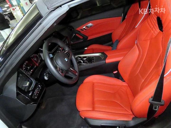 BMW Z4 sDrive 20i M Sport Line 9