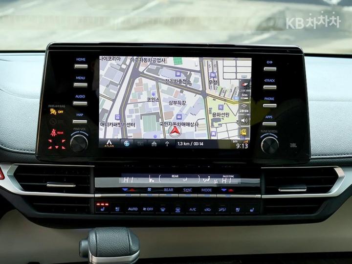 Toyota Sienna 2.5 Hybrid AWD 10