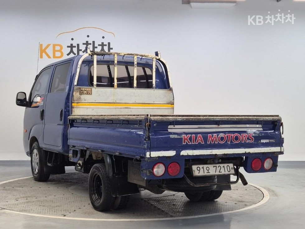 2017 - kia bongo iii