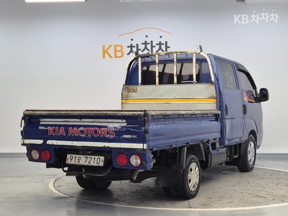 2017 - kia bongo iii