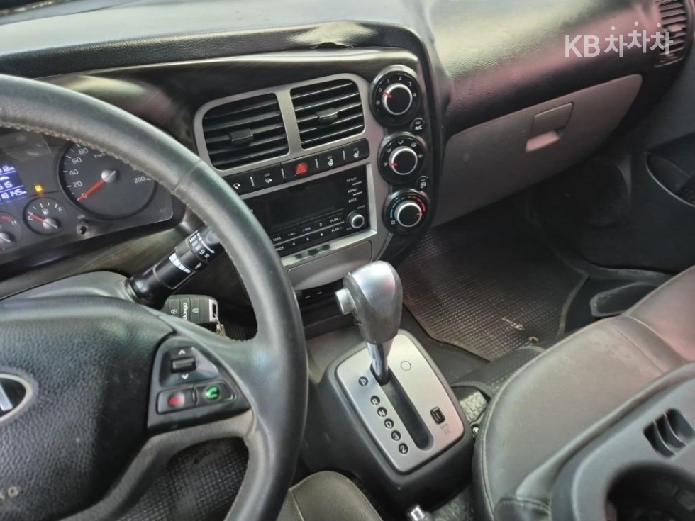 2017 - kia bongo iii