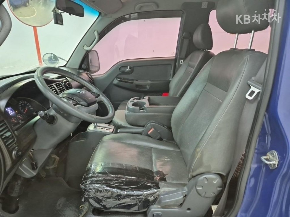 2017 - kia bongo iii