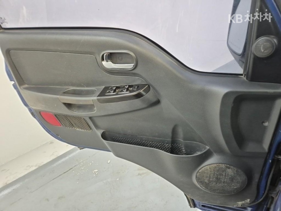 2017 - kia bongo iii