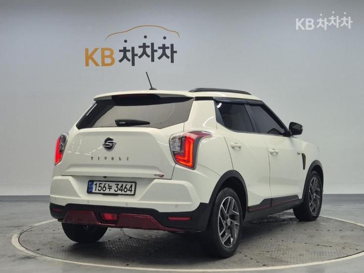 SsangYong (KGM) Very New Tivoli Gasoline V3 2WD 기본형 3