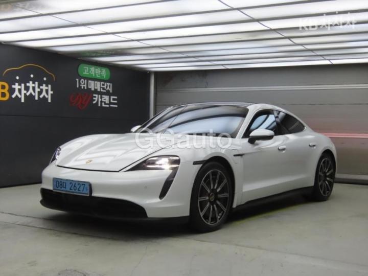 Porsche Taycan 4S