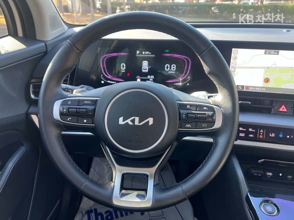 2023 - kia sportage