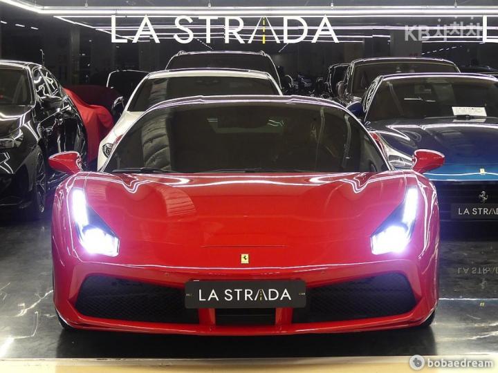 Ferrari 488 GTB 3.9 V8