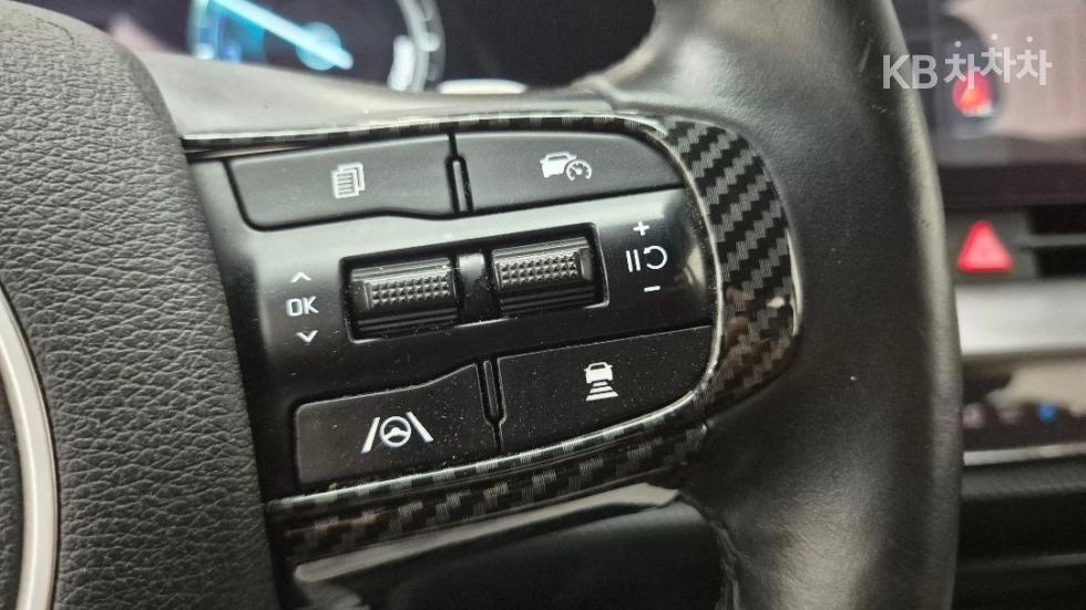 2022 - kia sportage