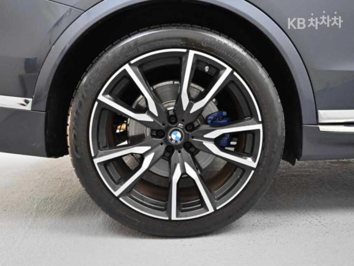 BMW X7 G07 xDrive 40i M Sport 6