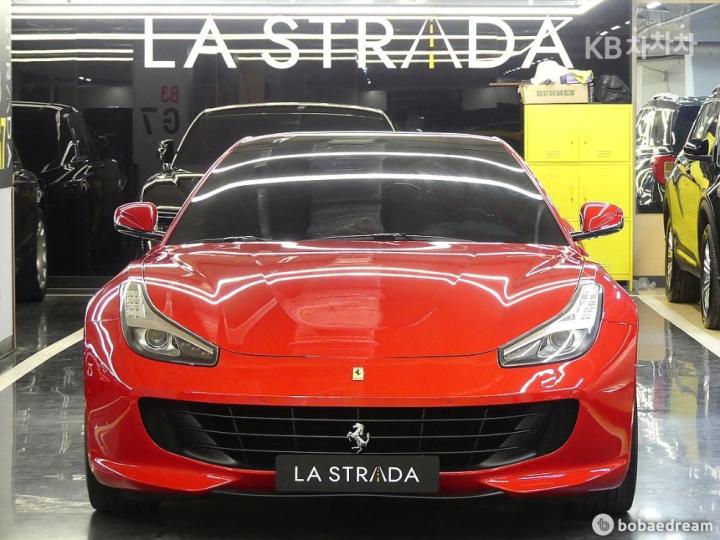 Ferrari GTC4Lusso GTC4 T 3.9 V8