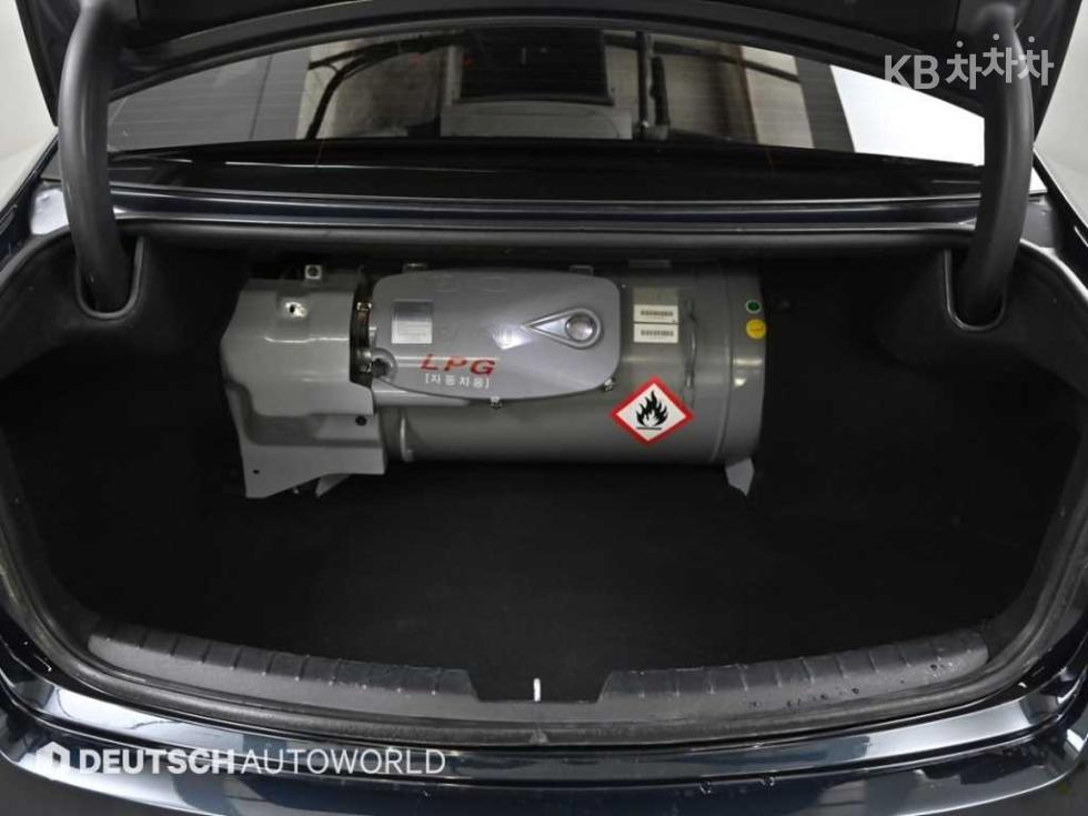 2016 - kia k7
