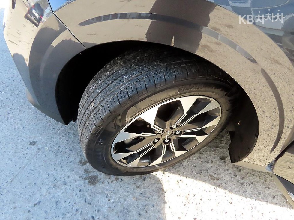 2023 - kia carnival