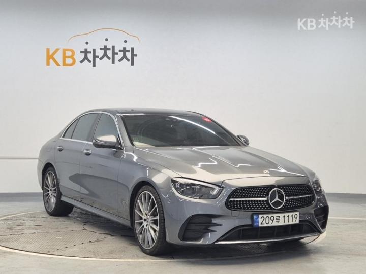 Mercedes-Benz E-Class W213 E350 4MATIC AMG Line 5