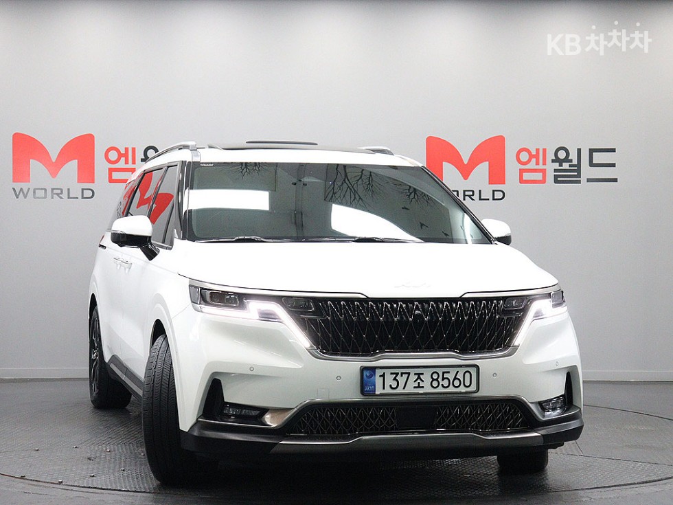 2023 - kia carnival