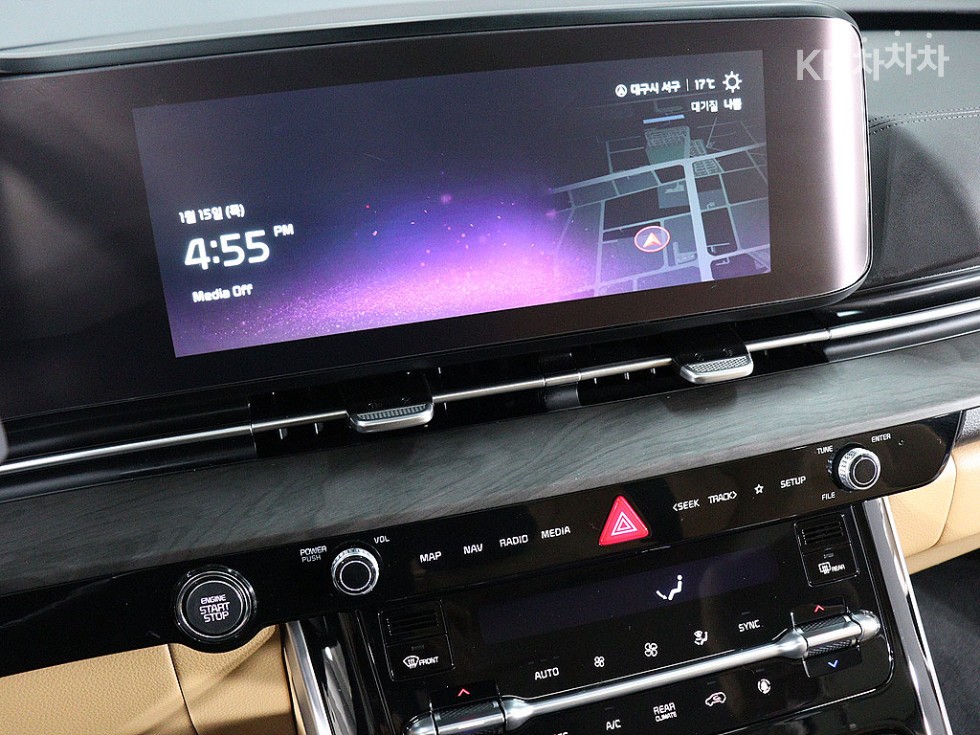 2023 - kia carnival