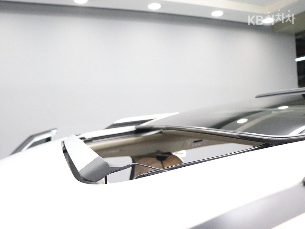 2023 - kia carnival