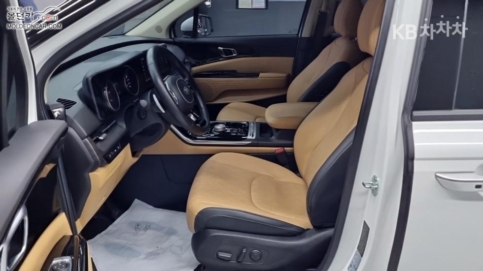 2021 - kia carnival