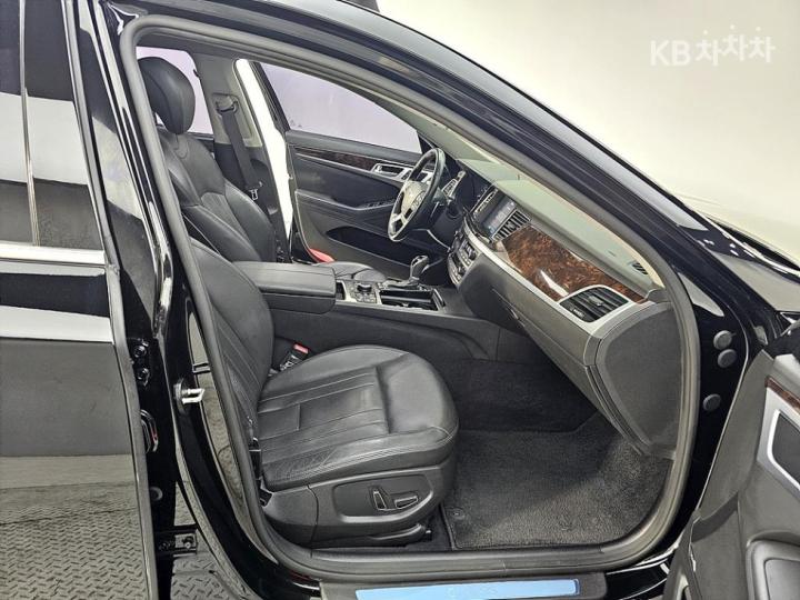 Hyundai Genesis DH G380 Exclusive AWD 10
