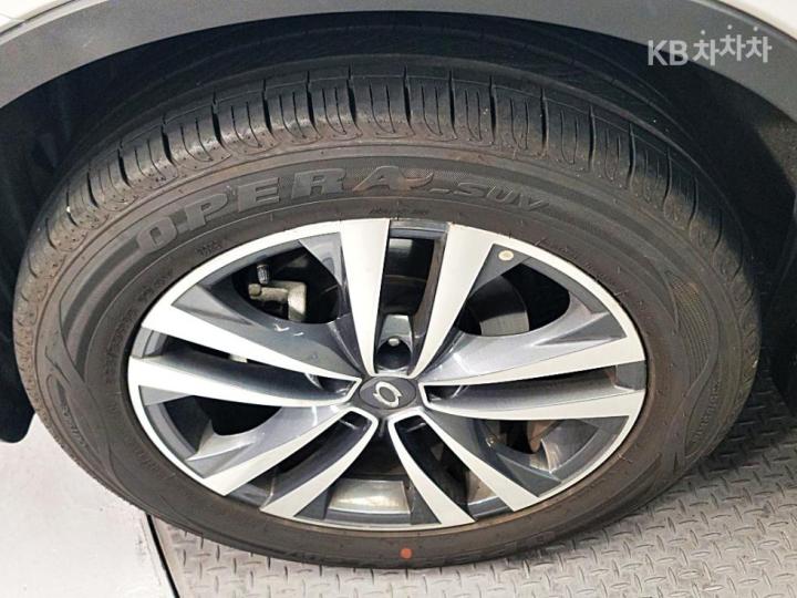 Renault QM6 2.0 LPe 2WD LE 10