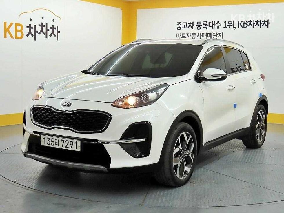 2021 - kia sportage