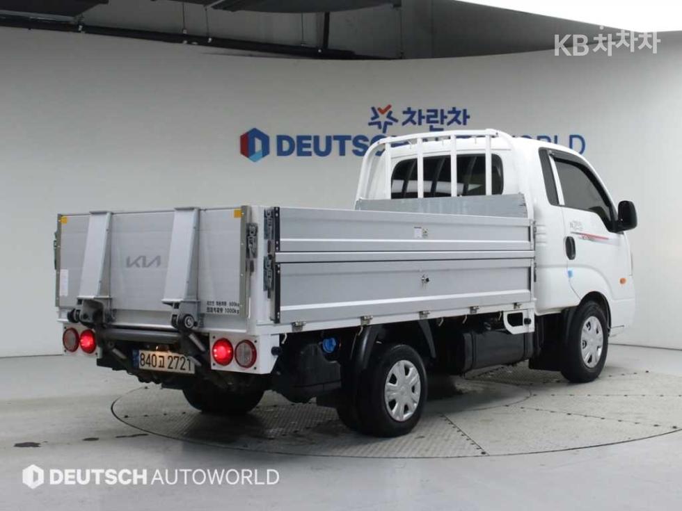 2022 - kia bongo iii