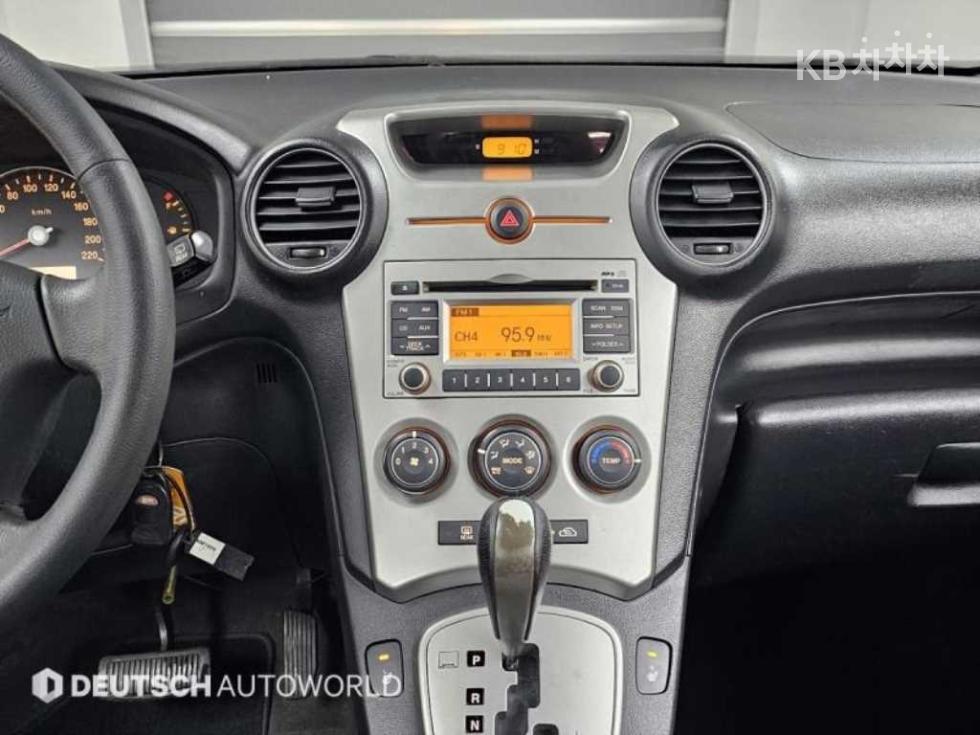 Kia Carens — miniaturë 14