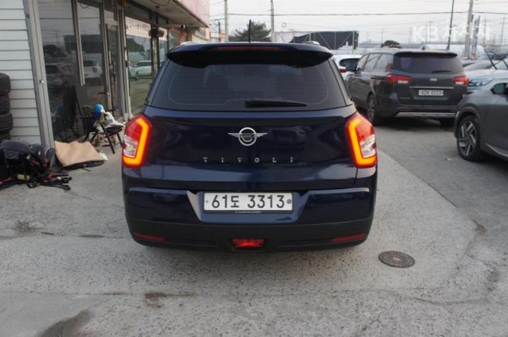 KG Mobility (Ssangyong) Tivoli Air Gasoline 2WD IX 5